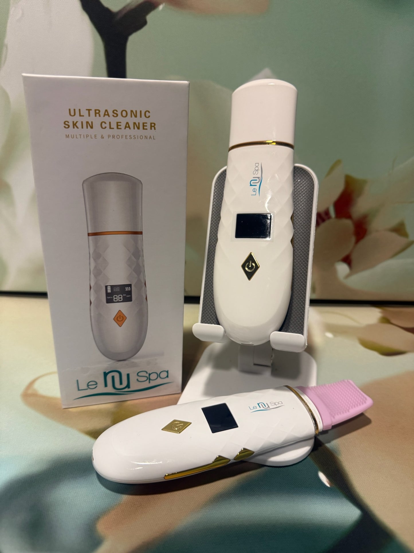 Le Nu Spa Ultrasonic Skin Cleanser